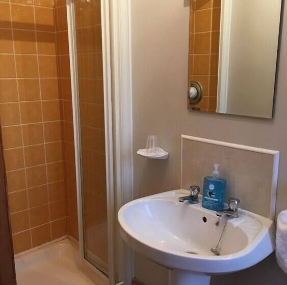 اتاق استاندارد, Carrick House B&b