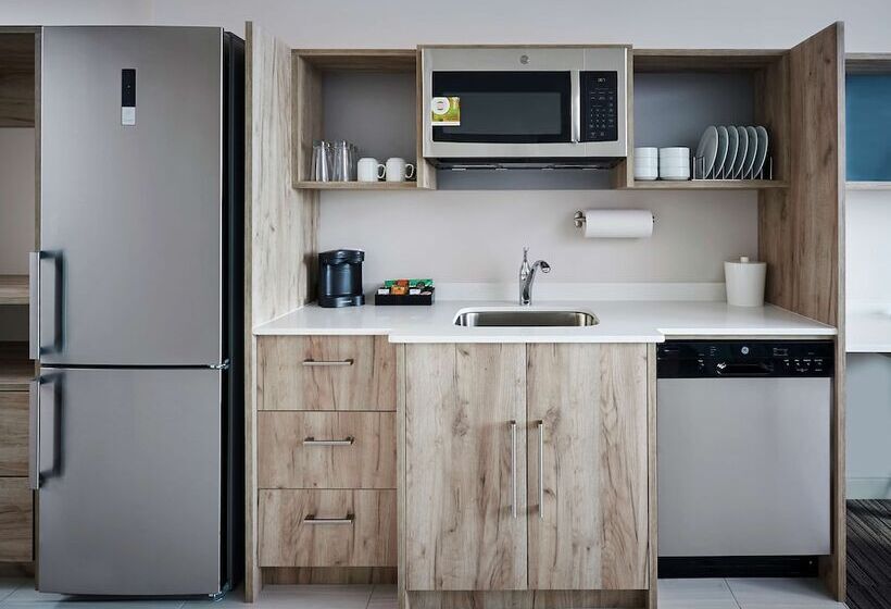 سوییت, Home2 Suites By Hilton Brantford