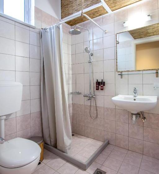 استودیو استاندارد با چشم‌انداز باغ, Kanso Rooms