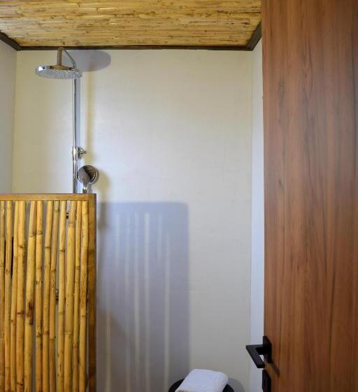 اتاق سوپریور با چشم‌انداز استخر, Kanso Rooms