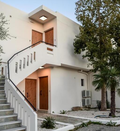 اتاق سوپریور با چشم‌انداز استخر, Kanso Rooms