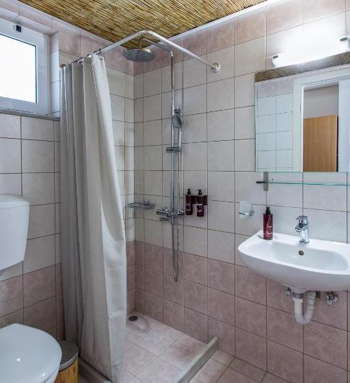 استودیوی استاندارد با چشم‌انداز دریا, Kanso Rooms