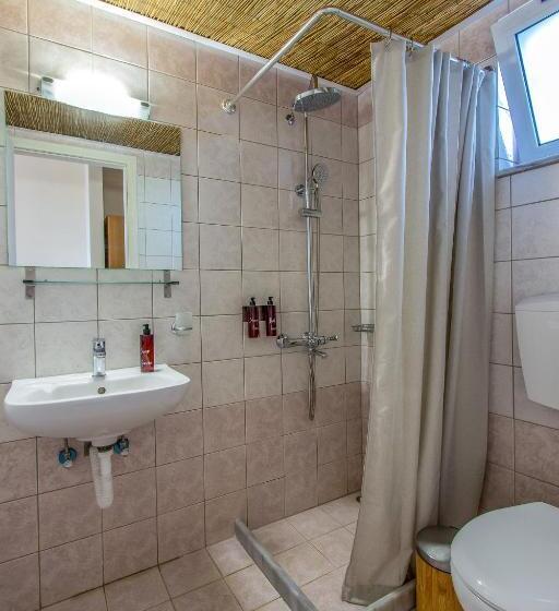 استودیوی استاندارد با چشم‌انداز دریا, Kanso Rooms