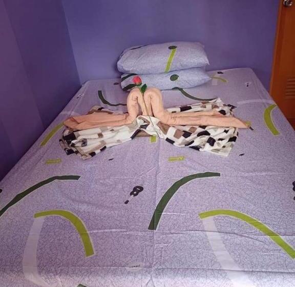 اتاق استاندارد, Purple Guesthouse