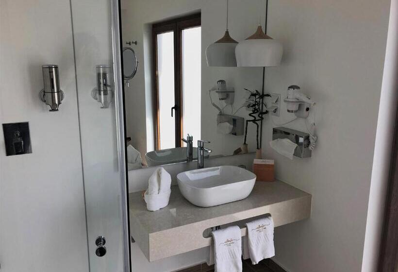 标准间, Authentic Tavira