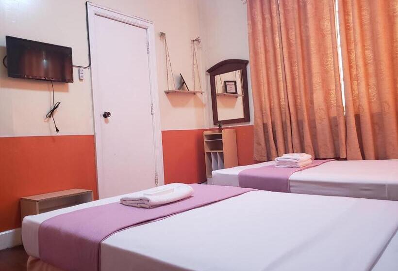 اتاق ساده سه‌ نفره, Old Orangewood Bed & Breakfast