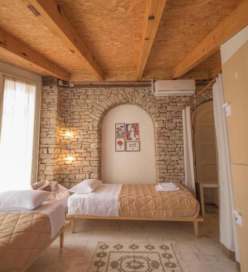 اتاق راحتی سه تخته, Mosaic Home