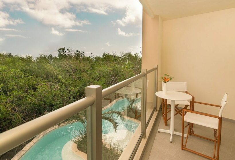 سوئیت جونیور با چشم‌انداز, Dreams Natura Resort & Spa  All Inclusive