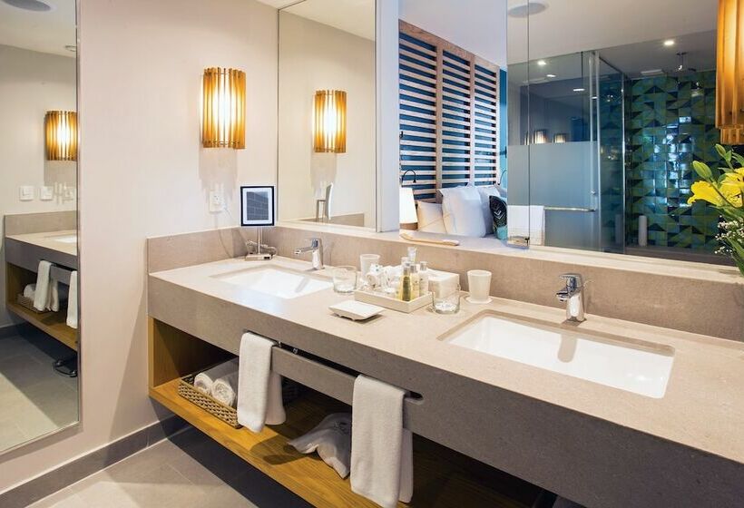 سوئیت جونیور با چشم‌انداز, Dreams Natura Resort & Spa  All Inclusive