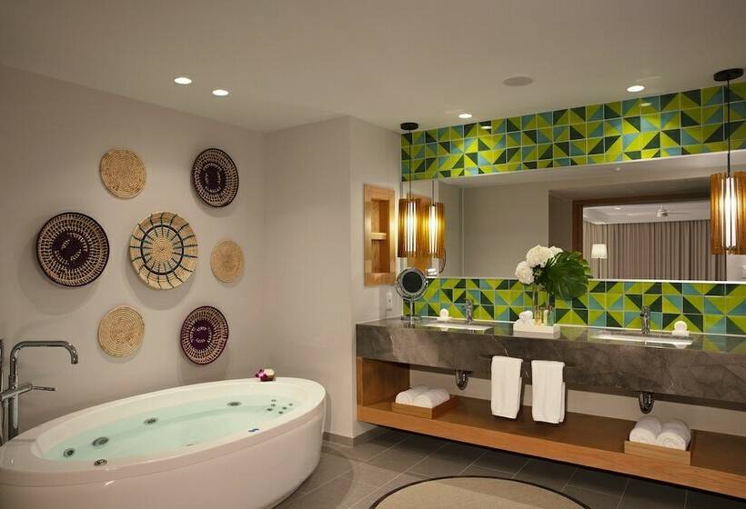 سوئیت کلوب با چشم‌انداز دریا, Dreams Natura Resort & Spa  All Inclusive