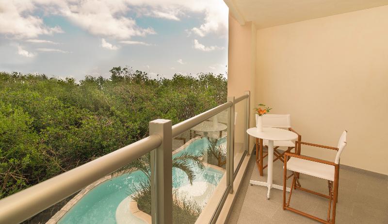 سوئیت جونیور با تخت بزرگ, Dreams Natura Resort & Spa  All Inclusive