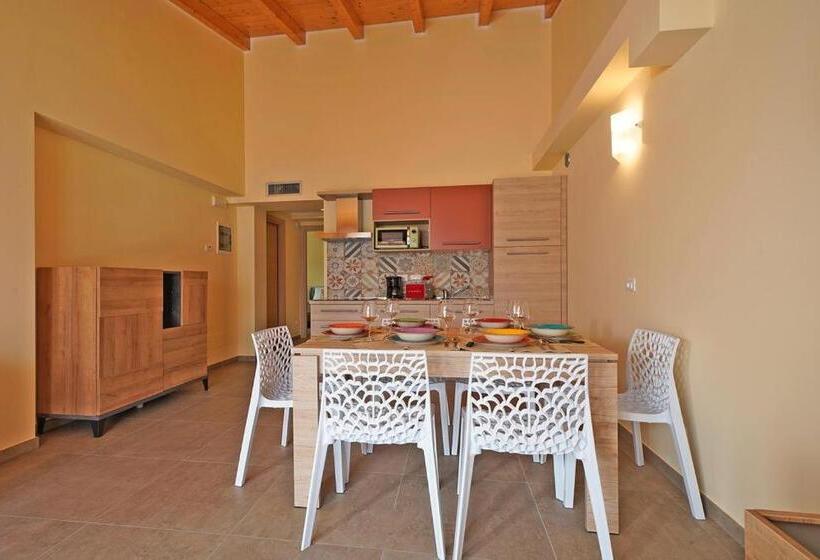 آپارتمان 2 خوابه, Residence Dany Appartamenti Con Cucina Vista Lago Piscina E Parcheggio