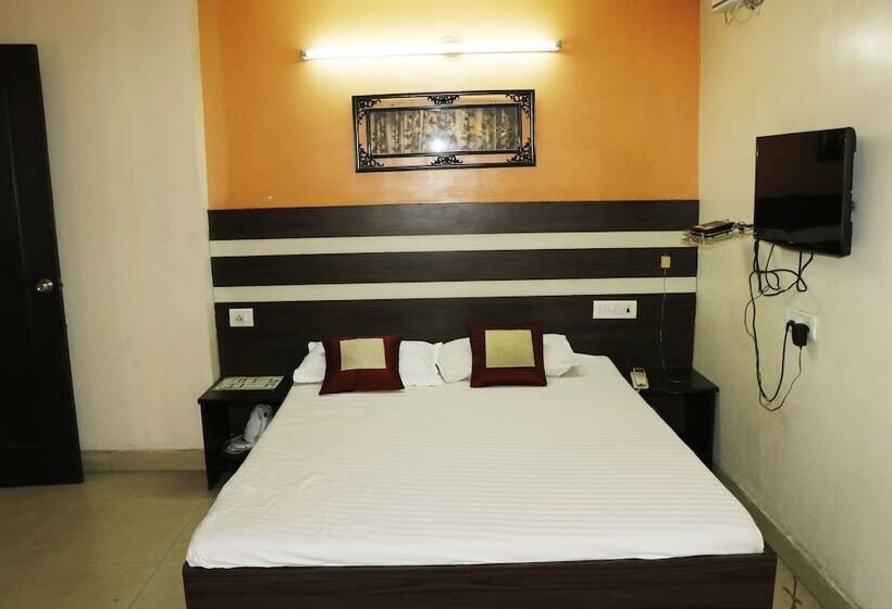 اتاق لوکس, S4 Residency
