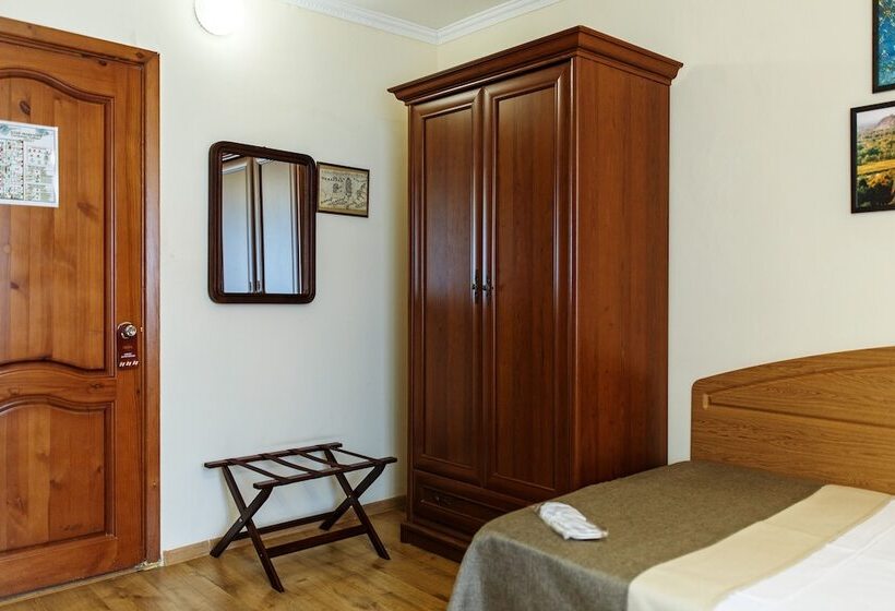 اتاق استاندارد یک نفره, Siberia