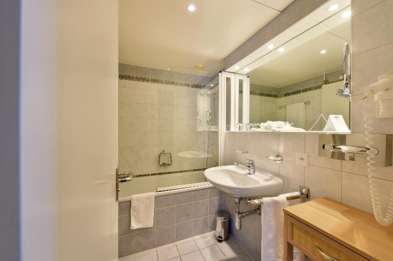 سوییت جونیور, Astra Vevey Hotel & Restaurant