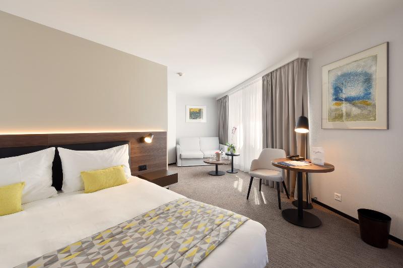 سوییت جونیور, Astra Vevey Hotel & Restaurant