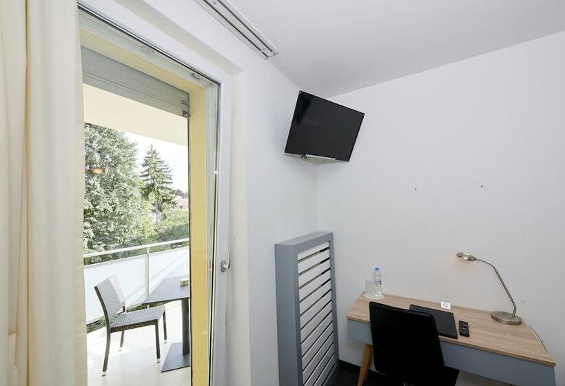 带阳台的标准单人间, Balegra City Hotel Basel Contactless Self Check In
