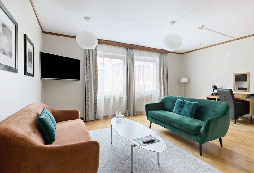 اتاق کلاس بیزنس, Best Western Plaza