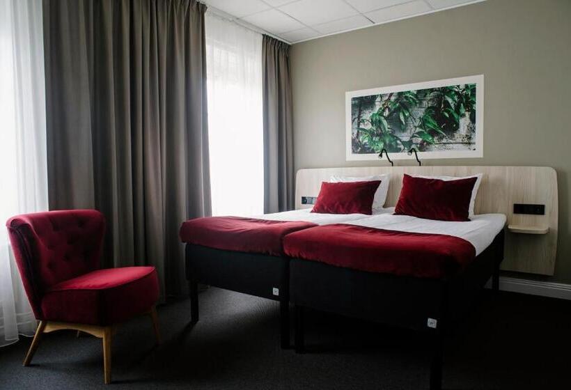 اتاق خانوادگی, Best Western Hotel Svava