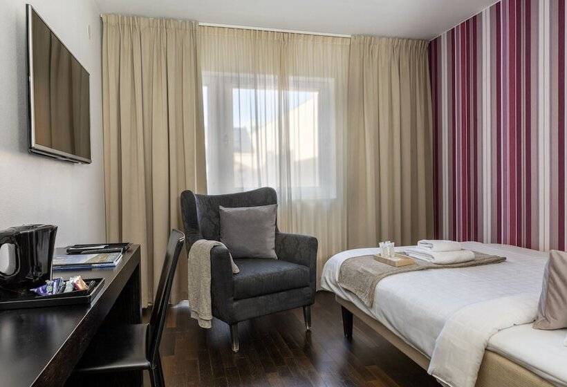 اتاق استاندارد یک نفره, Comfort Hotel Sundsvall
