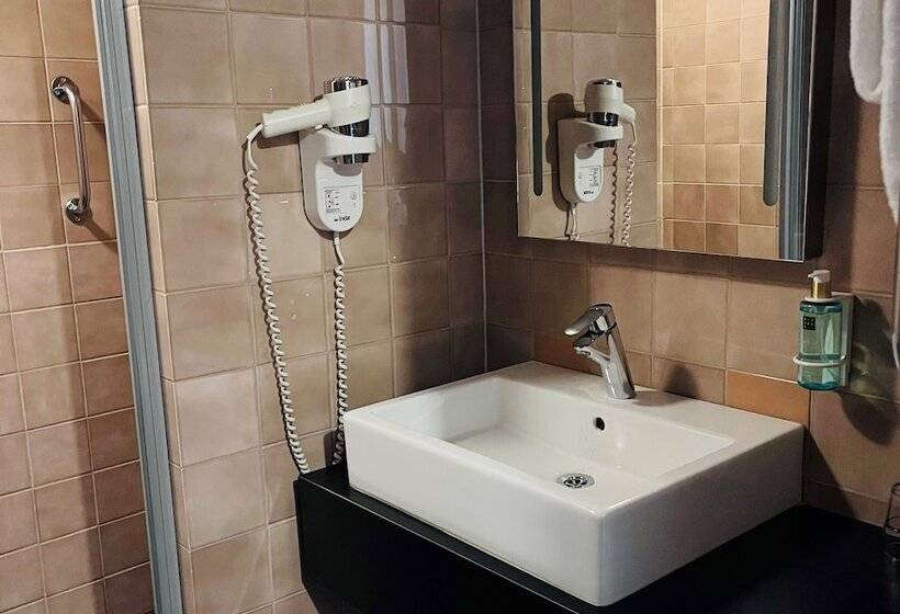 اتاق استاندارد یک نفره, Comfort Hotel Sundsvall