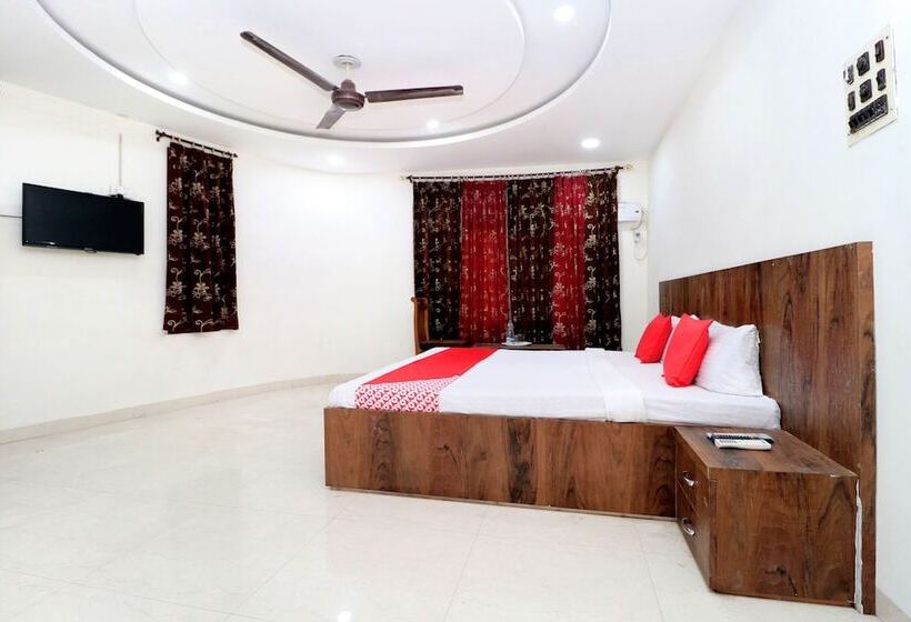 اتاق لوکس, A One Home Stay By Oyo Rooms