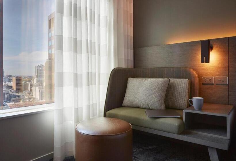 اتاق لوکس با تخت بزرگ, Holiday Inn Express Melbourne Southbank, An Ihg