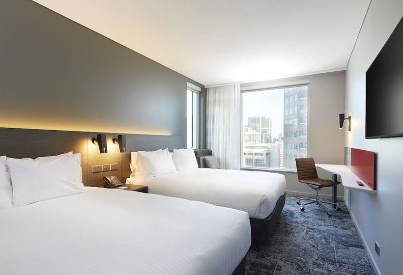Standard Room Superior Floor, Holiday Inn Express Melbourne Southbank, An Ihg