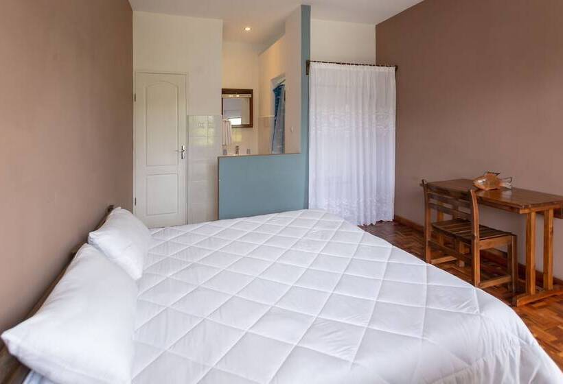 اتاق اکونومی, Andasibe Lemurs Lodge