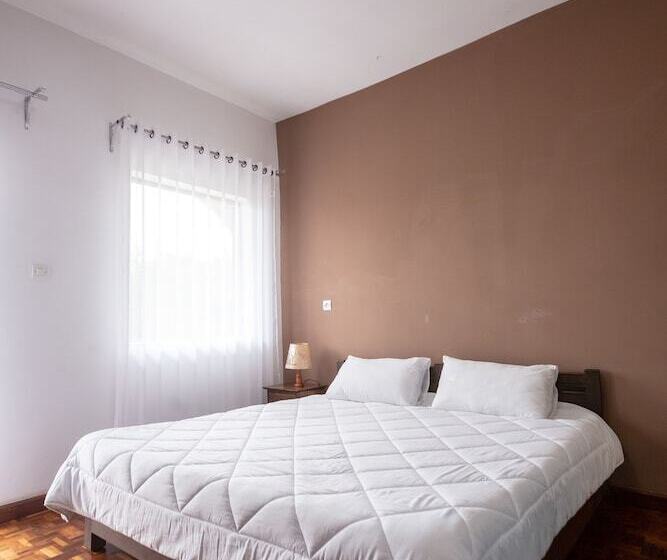 اتاق اکونومی, Andasibe Lemurs Lodge