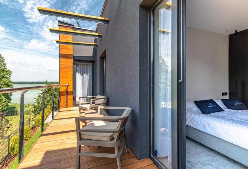 2 Bedroom Suite with Terrace, Marina Nawigator