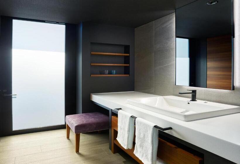 اتاق لوکس با بالکن, Mitsui Garden Hotel Jingugaien Tokyo Premier