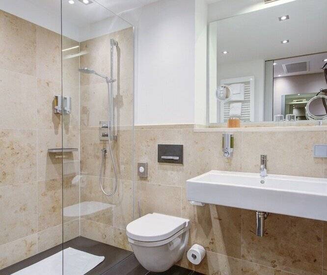اتاق سوپریور, Qube Hotel Bahnstadt