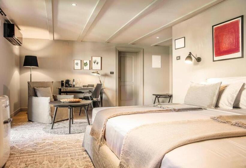 اتاق اجرایی, San Canzian Hotel & Residences   Small Luxury Hotels Of The World