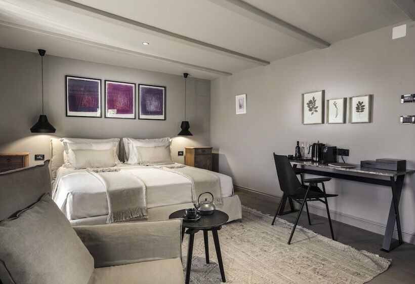 اتاق لوکس, San Canzian Hotel & Residences   Small Luxury Hotels Of The World