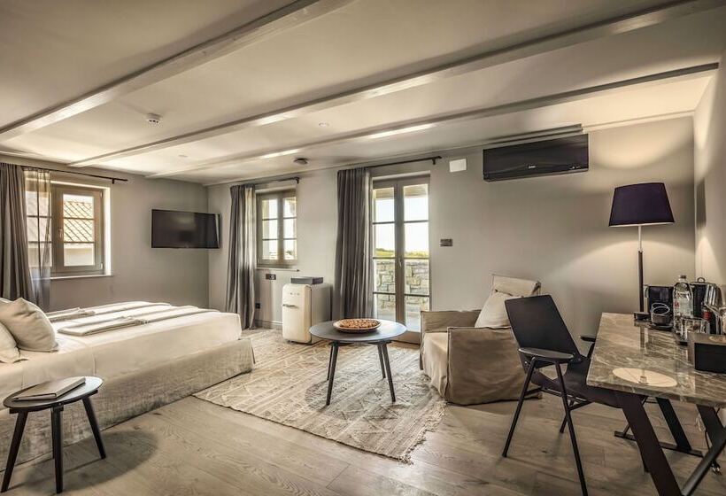 اتاق اجرایی, San Canzian Hotel & Residences   Small Luxury Hotels Of The World