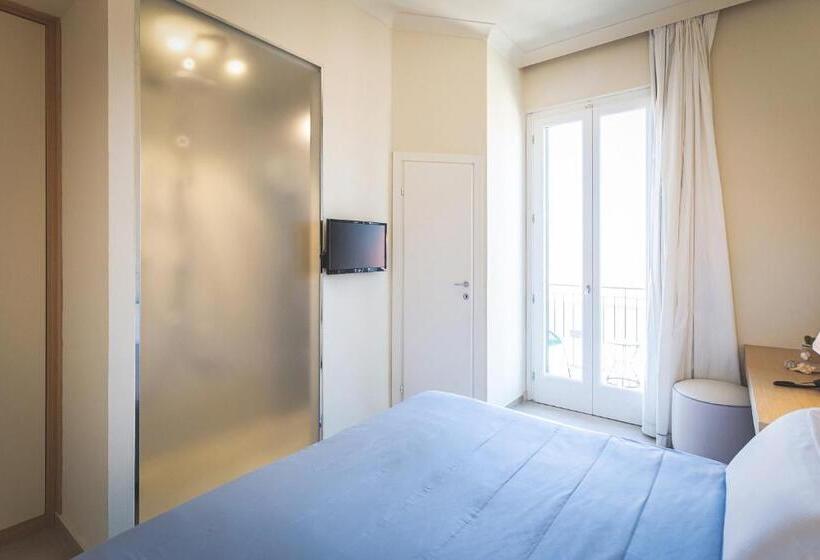 اتاق استاندارد با چشم‌انداز دریا, Villa Martini