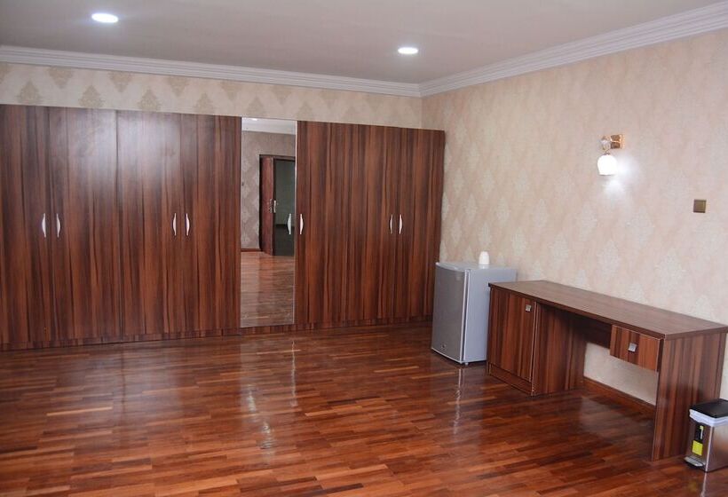 سوئیت پرزیدنت, Mahogany Hotel And Suites