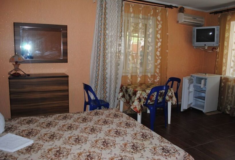 اتاق استاندارد سه نفره, Guest House Vera