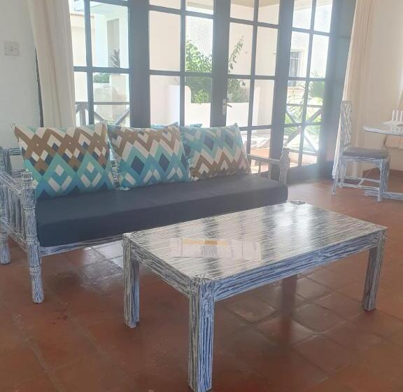آپارتمان 1 خوابه, Wayside Beach Apartments