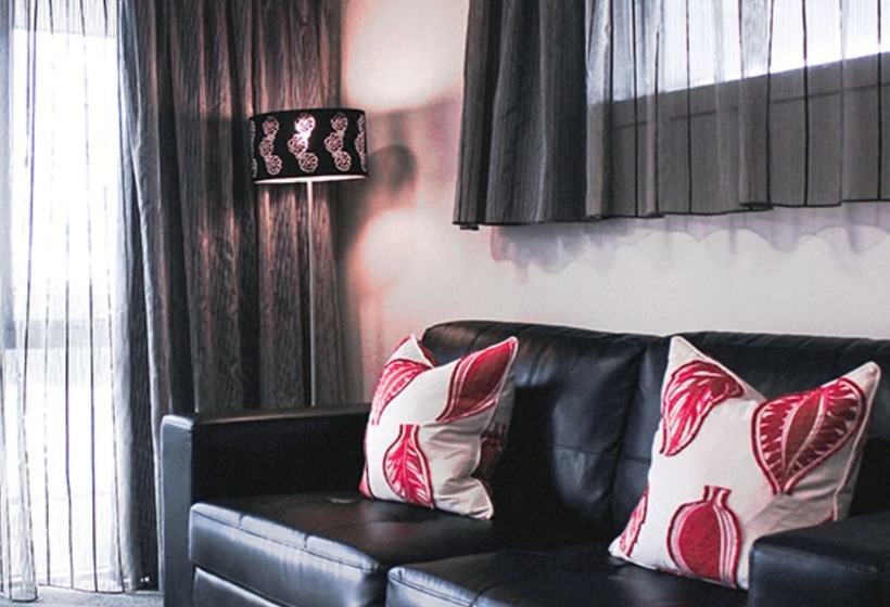 سوئیت با وان آب گرم, Harbour View Motel