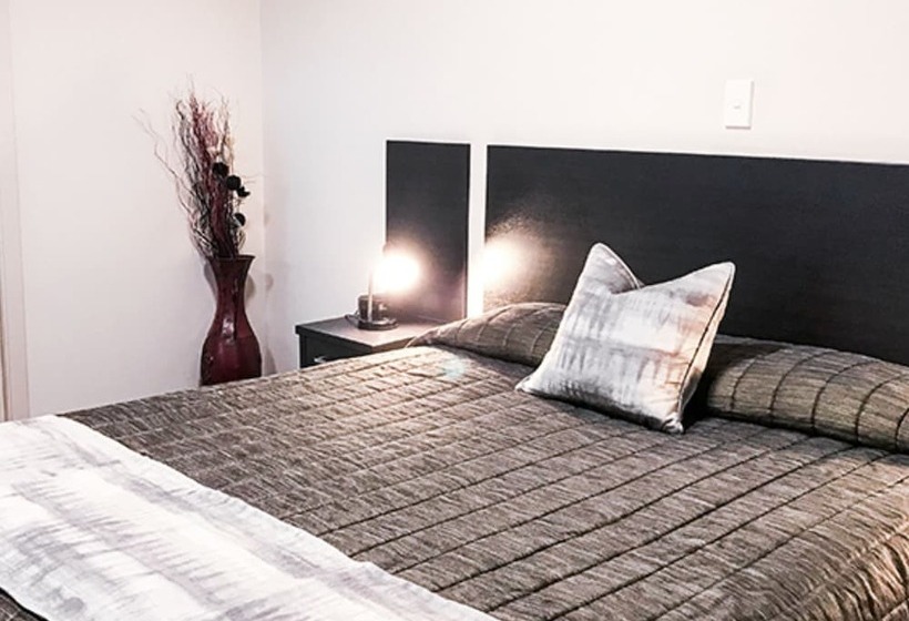 سوئیت با وان آب گرم, Harbour View Motel