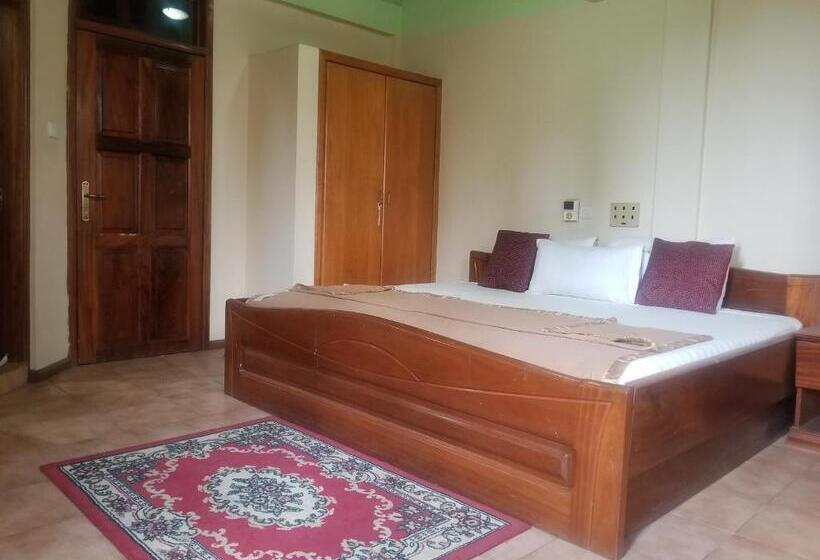 اتاق لوکس, Neradom