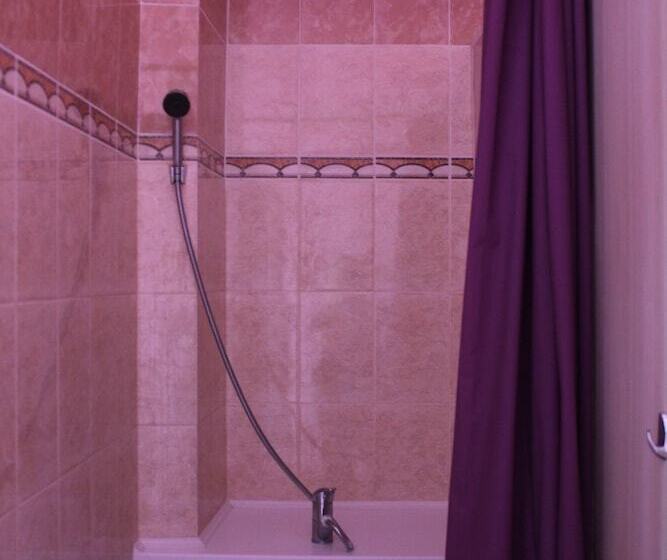 غرفة عائلية, Hostel Orange