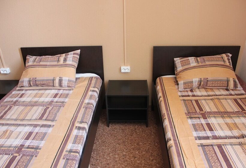 غرفة عائلية, Hostel Orange