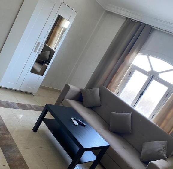 استودیوی استاندارد, Amwaj