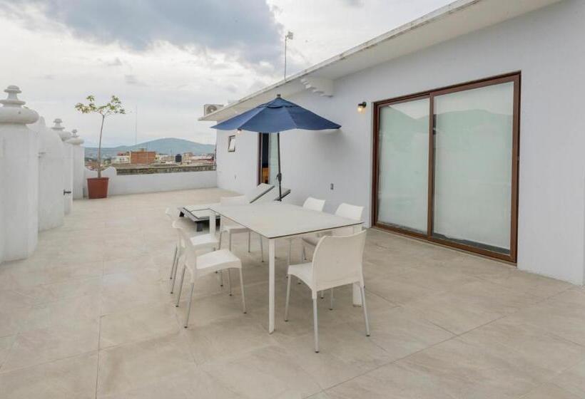 سوئیت پرزیدنت, Suites De La Parra