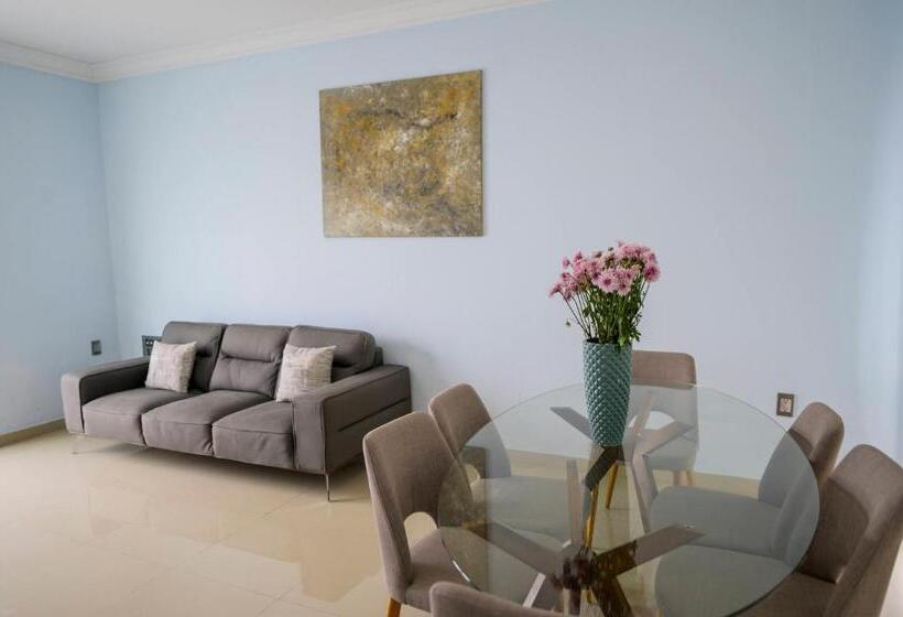 سوئیت پرزیدنت, Suites De La Parra