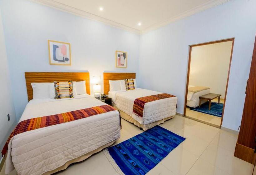 سوییت جونیور لوکس, Suites De La Parra