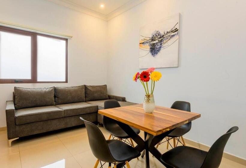 سوییت جونیور لوکس, Suites De La Parra